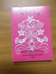 Viola- 93 magyar népdal használt könyv kép #01